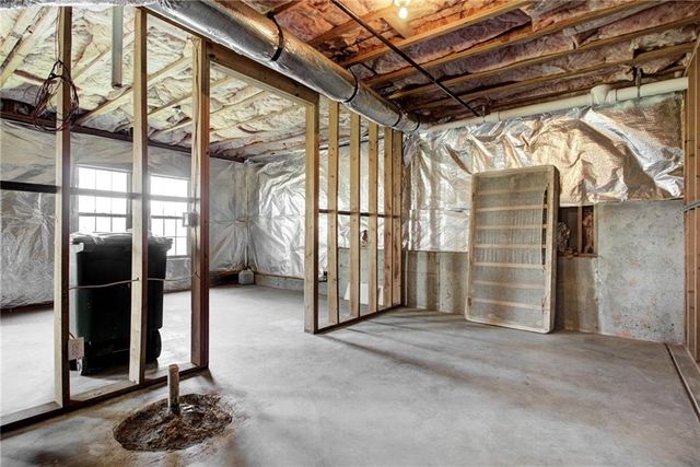 1471 Leisure Lake Lane, Lawrenceville, GA 30044