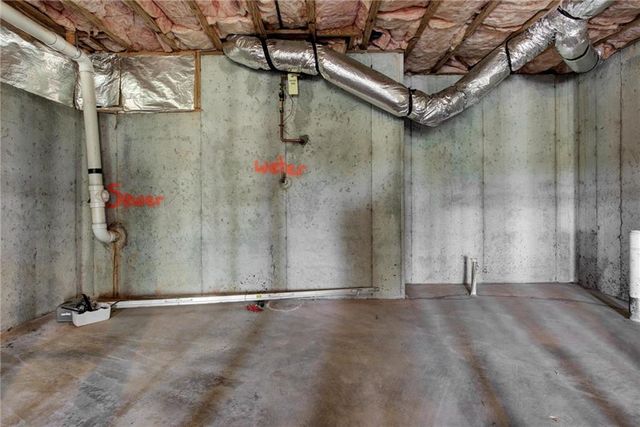 1471 Leisure Lake Lane, Lawrenceville, GA 30044