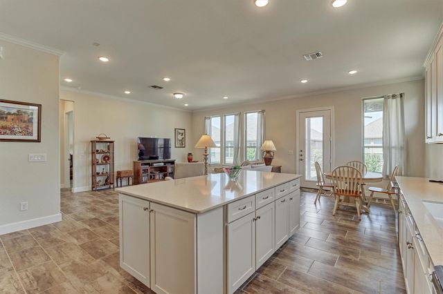 132 Chestnut Bay, Spring, TX 77382