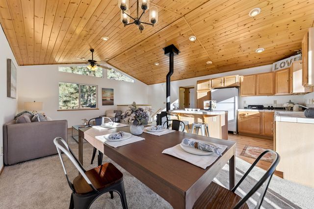 13271 Moraine Road, Truckee, CA 96161