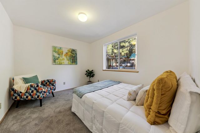 13271 Moraine Road, Truckee, CA 96161