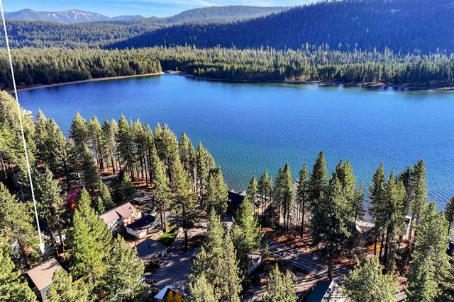 13271 Moraine Road, Truckee, CA 96161