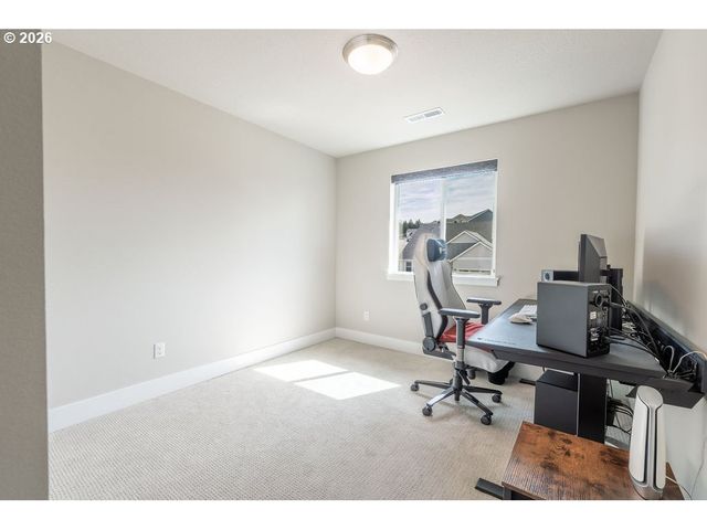 9149 N HARGRAVE St, Camas, WA 98607