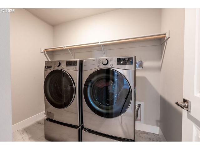 9149 N HARGRAVE St, Camas, WA 98607