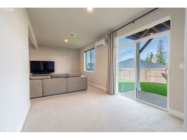 9149 N HARGRAVE St, Camas, WA 98607