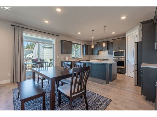 9149 N HARGRAVE St, Camas, WA 98607