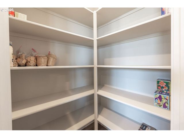 9149 N HARGRAVE St, Camas, WA 98607