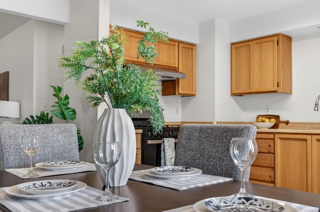 7323 CARRIAGE Dr, Citrus Heights, CA 95621