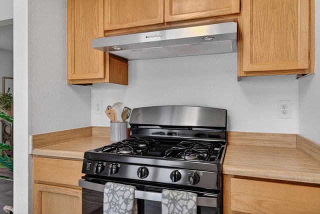 7323 CARRIAGE Dr, Citrus Heights, CA 95621