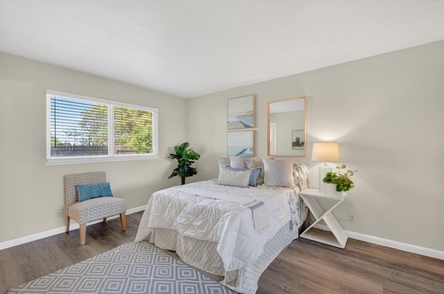 7323 CARRIAGE Dr, Citrus Heights, CA 95621