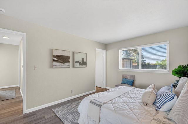 7323 CARRIAGE Dr, Citrus Heights, CA 95621