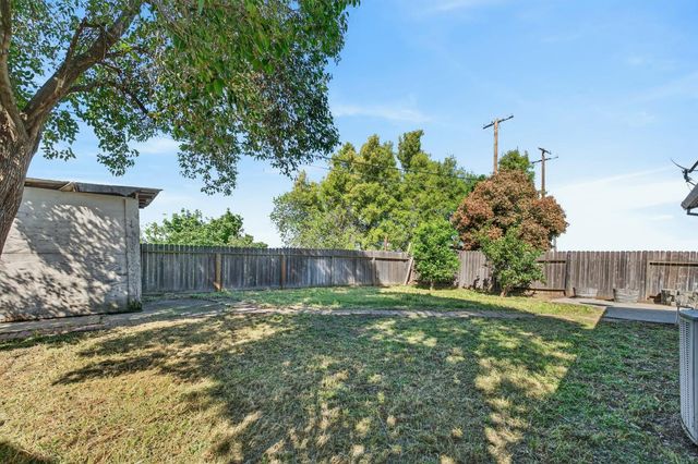 7323 CARRIAGE Dr, Citrus Heights, CA 95621