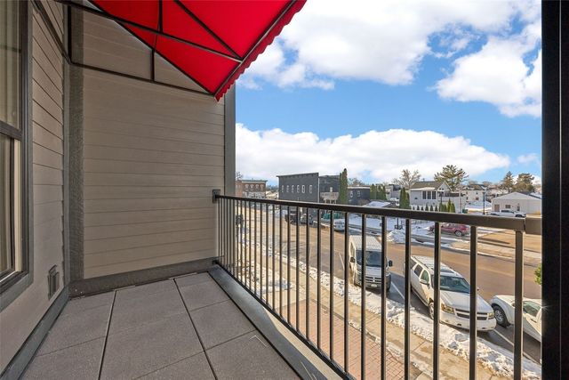 1500 Main St 202, Ely, IA 52227