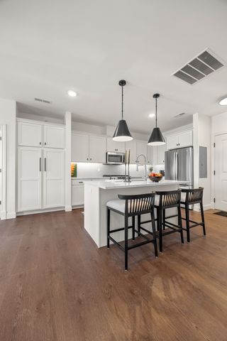 1500 Main St 202, Ely, IA 52227