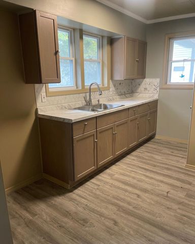 960 Mann Avenue, Flint, MI 48503