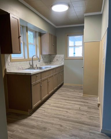 960 Mann Avenue, Flint, MI 48503