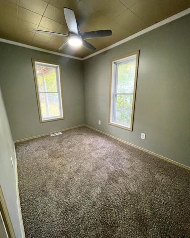 960 Mann Avenue, Flint, MI 48503