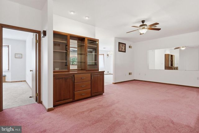 10819 WILCOX DR, Williamsport, MD 21795