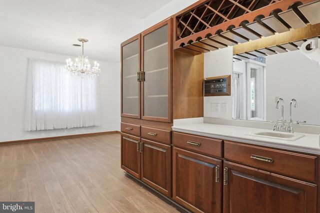 10819 WILCOX DR, Williamsport, MD 21795