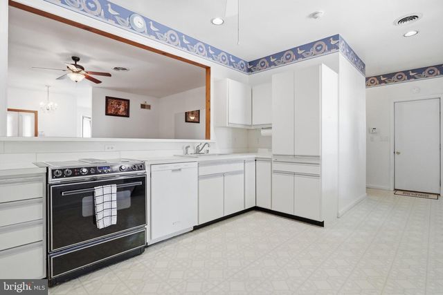 10819 WILCOX DR, Williamsport, MD 21795