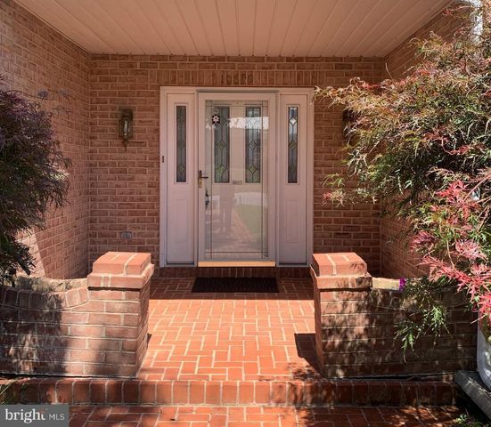 10819 WILCOX DR, Williamsport, MD 21795