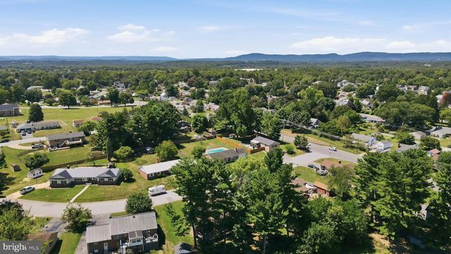 10819 WILCOX DR, Williamsport, MD 21795