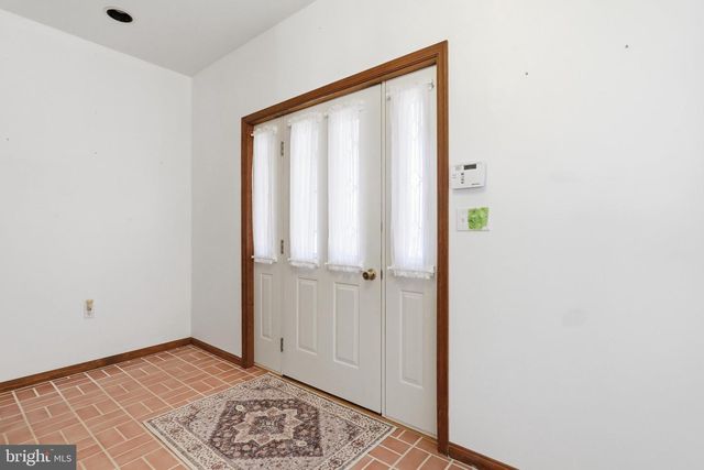 10819 WILCOX DR, Williamsport, MD 21795