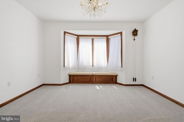 10819 WILCOX DR, Williamsport, MD 21795