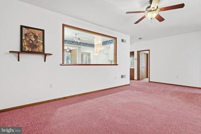 10819 WILCOX DR, Williamsport, MD 21795