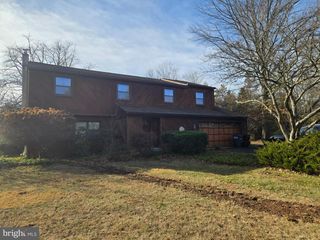 70 WHEATSHEAF RD, Warminster, PA 18974