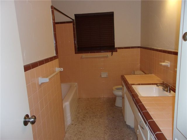 438 Poenisch Dr, Corpus Christi, TX 78412