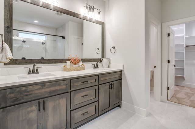 3221 NW 25th Street, Fort Worth, TX 76106