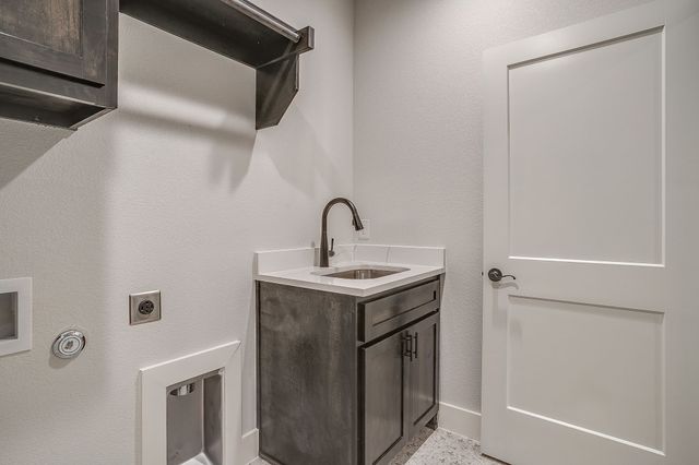 3221 NW 25th Street, Fort Worth, TX 76106