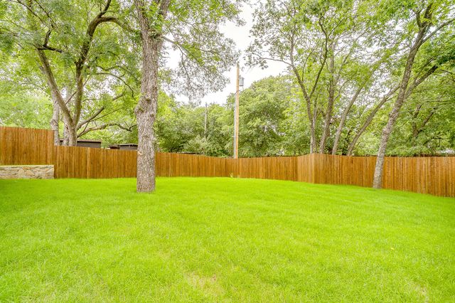 3221 NW 25th Street, Fort Worth, TX 76106