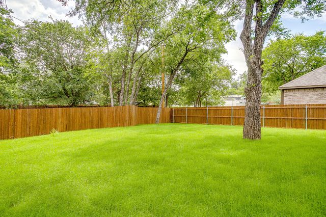 3221 NW 25th Street, Fort Worth, TX 76106