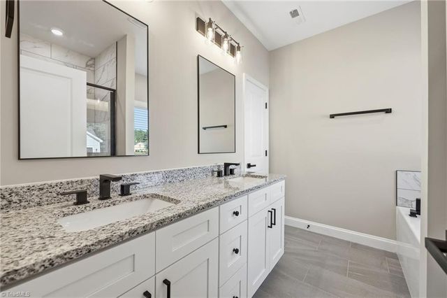861 Sedge Garden Road, Kernersville, NC 27284