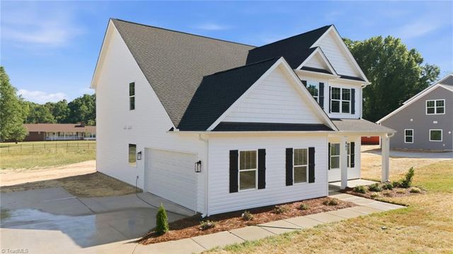 861 Sedge Garden Road, Kernersville, NC 27284
