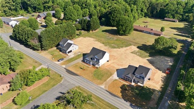861 Sedge Garden Road, Kernersville, NC 27284
