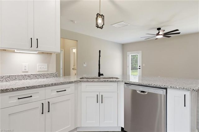 861 Sedge Garden Road, Kernersville, NC 27284