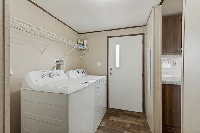 268 Deer Valley Lane, Poolville, TX 76487
