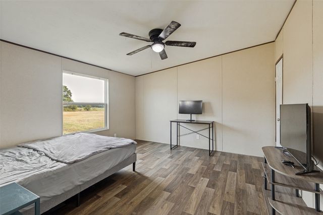 268 Deer Valley Lane, Poolville, TX 76487