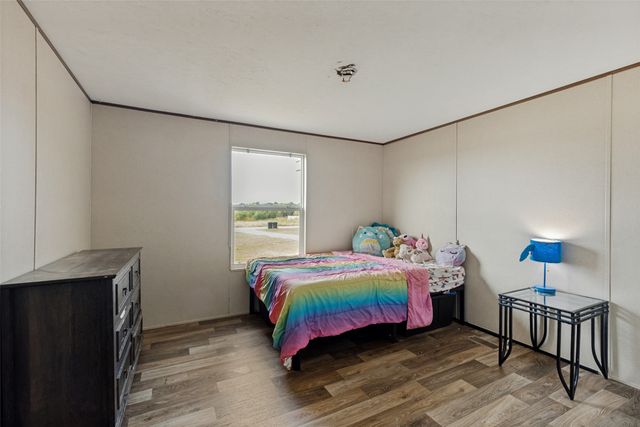 268 Deer Valley Lane, Poolville, TX 76487