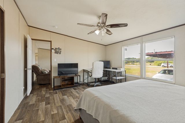 268 Deer Valley Lane, Poolville, TX 76487
