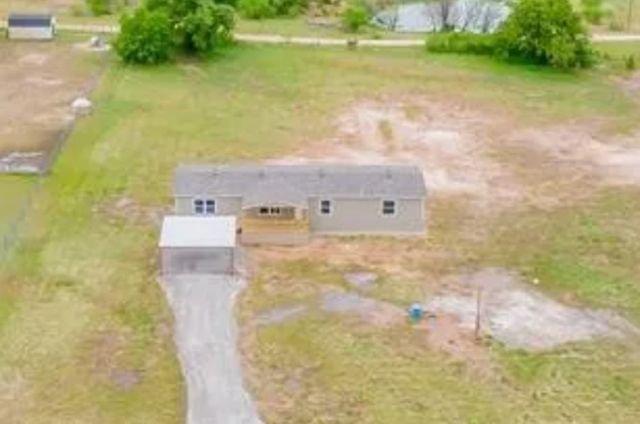 268 Deer Valley Lane, Poolville, TX 76487