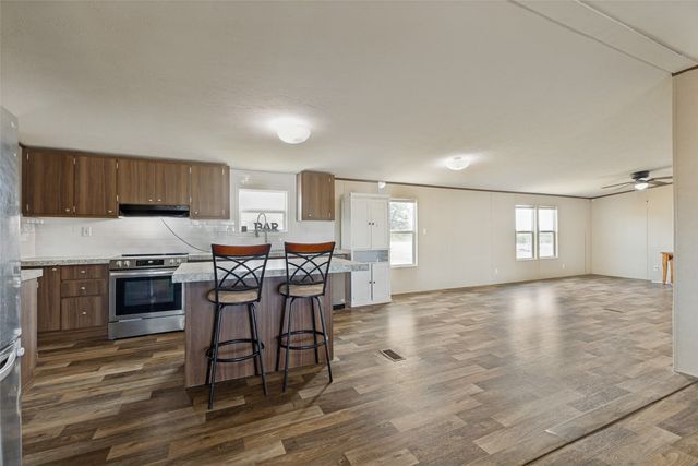 268 Deer Valley Lane, Poolville, TX 76487