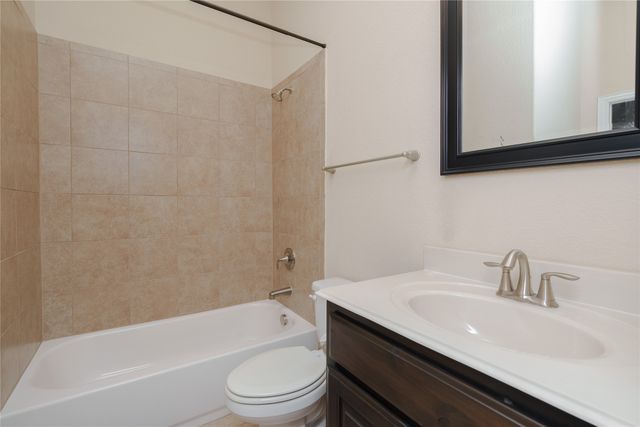 6928 Sarria, Grand Prairie, TX 75054