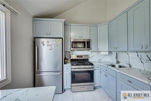 89 Whitman Street, Carteret, NJ 07008