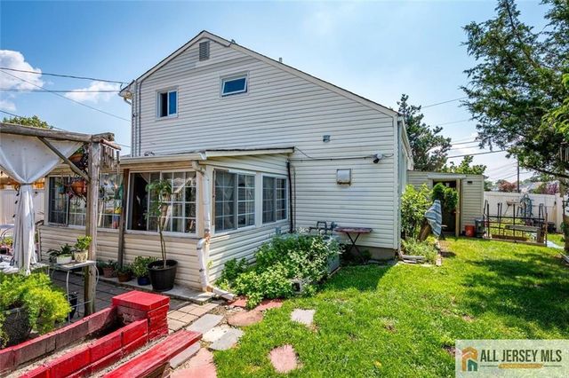 89 Whitman Street, Carteret, NJ 07008