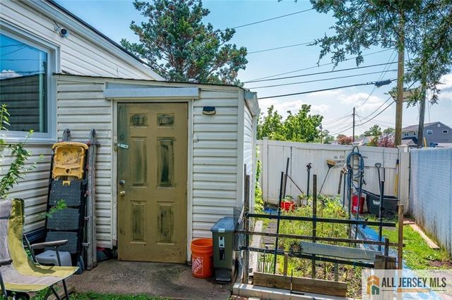 89 Whitman Street, Carteret, NJ 07008