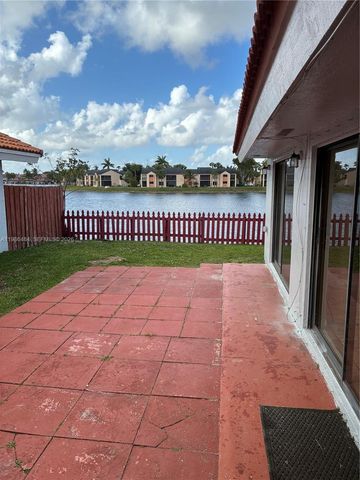 8273 NW 188th Ter, Hialeah, FL 33015